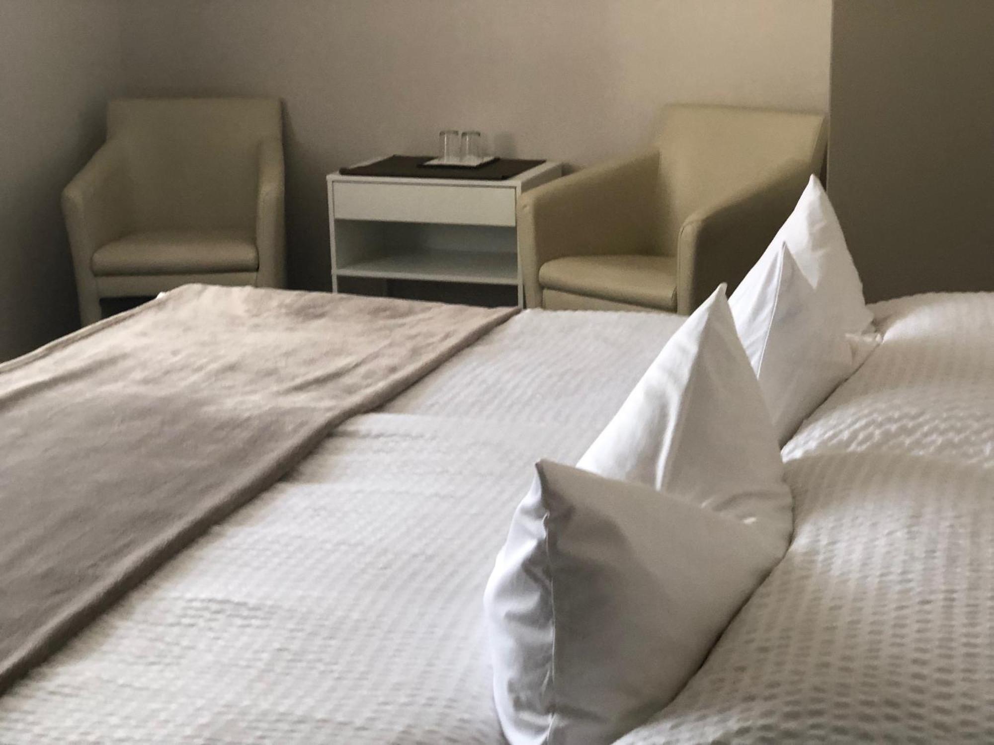 Haus Renee Bed & Breakfast โพเดอร์สดอร์ฟ อัม ซี ภายนอก รูปภาพ