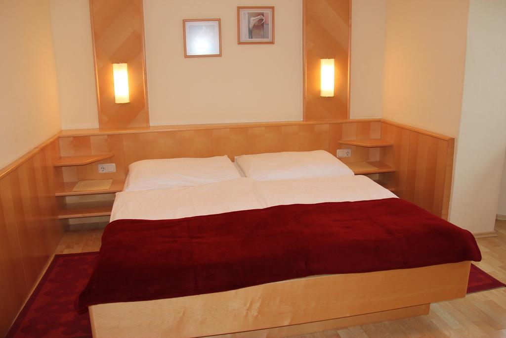 Haus Renee Bed & Breakfast โพเดอร์สดอร์ฟ อัม ซี ห้อง รูปภาพ