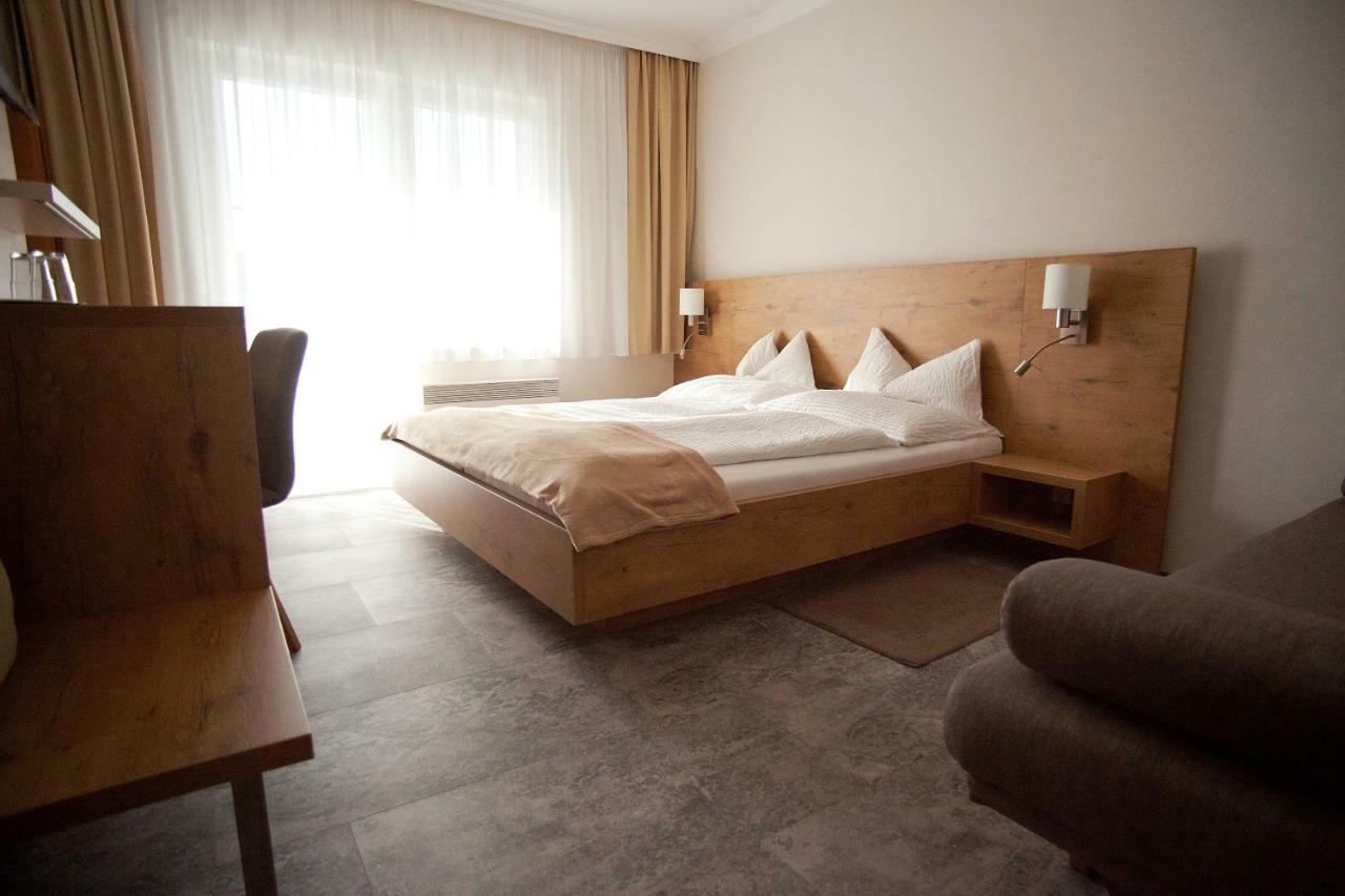 Haus Renee Bed & Breakfast โพเดอร์สดอร์ฟ อัม ซี ภายนอก รูปภาพ